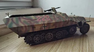 1/16 Trumpeter Sd.Kfz.251 (Out Of the Box)