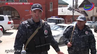 Сотрудник Казбековского РОВД во время патрулирования спас человека
