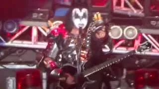 KISS 40th Anniversary Tour 2014 Cold Gin