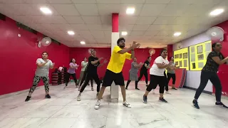 Om Shanti Om X Dekha Tainu Pehli Baar | Dance fitness