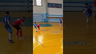 Когда полевой игрок встал  на ворота #казахстан #futsal #qazaqstan #футзал #петропавловск #вратарь