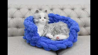 HAND CROCHET A CAT BED/JUMBO CHENILLE YARN