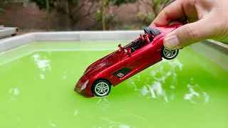 Diecast welly cars model cars super cars fall into green water tanks