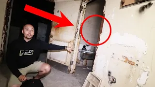 (PART 1) Overnight inside USA's Most haunted asylum **scary**