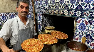 Turkish Lahmacun | How It's Made? | Turkey's Street Foodaholic