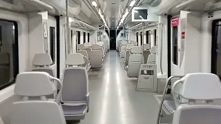 Interior tren CIVIA