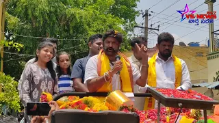 హిందూపురం పట్టణంలోని నింకంపల్లి,  విద్యానగర్, పలు వార్డులు నందమూరి బాలకృష్ణ రోడ్ షో