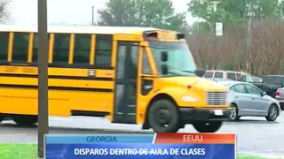 PROFESOR DISPARO DENTRO DE UN AULA DE CLASES