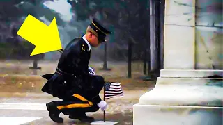 Guard Refuses To Take Cover In Storm So He Can Place Flag On Tomb Of Unknown Soldier