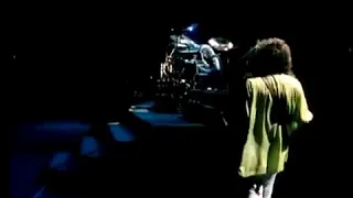 Queen - We Will Rock You (Live In Budapest - corrected version).mp4