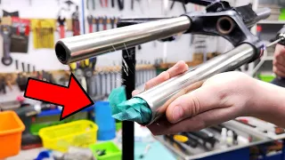 How to service and lube a bicycle fork. What's inside the SR Suntour fork