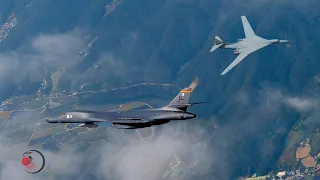 US B-1B Lancers Fight With Russian Tu-160 Bombers