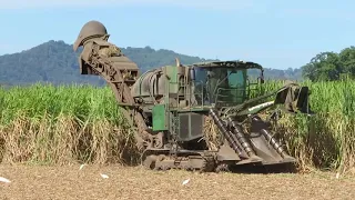 John Deere CH570 Cane Harvester