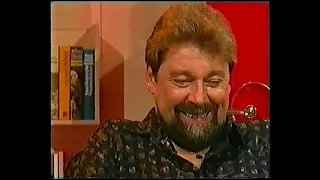 Jürgen von der Lippe - "Brusthaartoupet" aus "Wat is?" vom 19.11.1995
