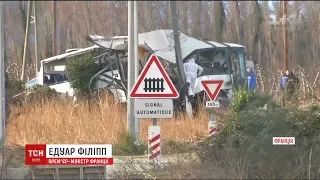 У Франції зросла кількість жертв зіткнення потяга зі шкільним автобусом