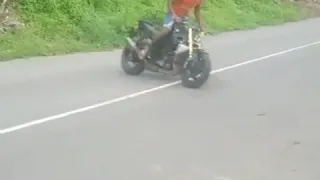 A1$hellaz Suzuki 750 stunt