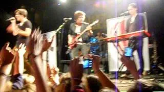 Allstar Weekend - Dance Forever (Cameron waves to me, Zach touches my hand)