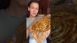 Пирог Улитка со шпинатом, сыром и яйцом