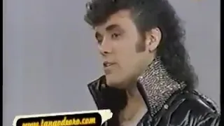 Pocho la Pantera cantando el tango Los Mareados