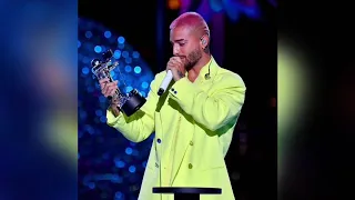 Maluma es premiado en premios vmas 2020 / Maluma canta Howai por primera vez en premios vmas 2020