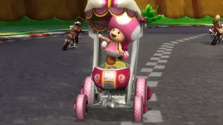Mario Kart Wii - 150cc Banana Cup Grand Prix (Toadette Gameplay)