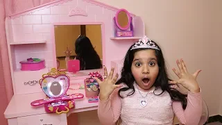 شفا تطلب من أمها مكياج !! shfa pretend play girl  makup