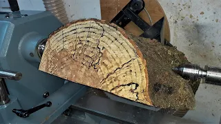 Woodturning - A Spalted Ash Vessel