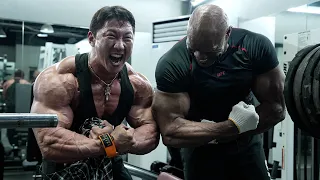 격투기에서 보디빌딩으로 전향한 193cm,130kg 괴물