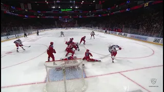 Героический сэйв Исаева лёжа / Daniil Isayev saves it already lying on the ice