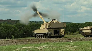 Ukrainian M109 Paladin self-propelled gun commander was hit by Russian "Lancet"