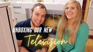 Ch 15: Unboxing our Sony X80H TV