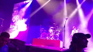 stressed out [verse 1&2 and chorus] (BARRIER) melbourne twenty one pilots live 31/03/2017