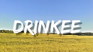 SOFFI TUKKER - Drinkee (Lyrics) | Com Deus me deito com Deus me levanto... Eu tomo um drinque