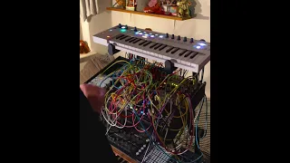 Making breakbeats on the modular synth