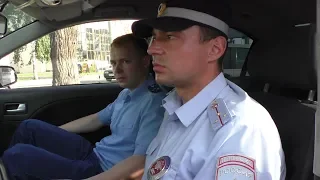 Воронеж. Прокурор на блатных номерах Е911КХ36, которого нельзя снимать, умолял его отпустить.