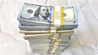 $200,000 Cash on My Bed ASMR | This is What $200,000 in Cash Looks Like | www.PropMovieMoney.com