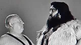 Big Daddy vs Giant Haystacks