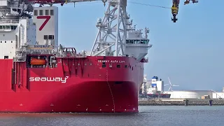 MASSIVE HEAVY LOAD CARRIER WITH 3000 t CRANE CAPACITY DEPART FROM ROTTERDAM - 4K SHIPSPOTTING 2024