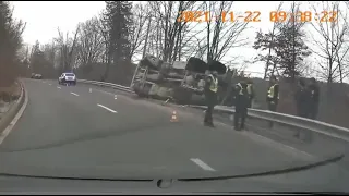 В Яремче перекинувся бетонозмішувач