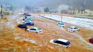 You can't believe it! Terrible flash floods turned the desert into rivers in Najran, Saudi Arabia