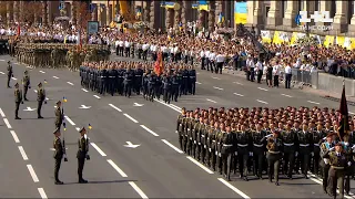 В центре Киева ко Дню Независимости состоялся военный парад
