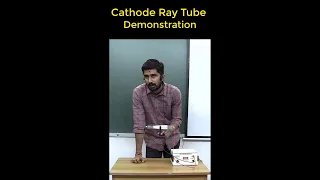 Class में बच्चो को e- दिखाया... || Cathode Ray Tube LIVE Demonstration || 11th || Ajay Sir