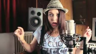 Christina Aguilera Something's got a hold on me ( Cover by Jovanna )