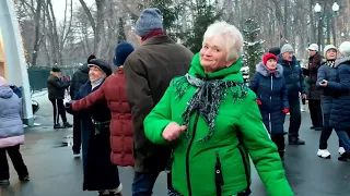 ОЙ, РЯБИНУШКА, РЯБИНА! ТАНЦЫ В ПАРКЕ ГОРЬКОГО ХАРЬКОВ СЧАСТЛИВЫЕ ДНИ