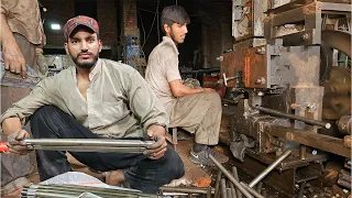 How Ingeniously Experts Convert Rusty Iron Bar Into Auto Rickshaw Rear Axle Shaft