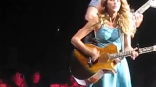 Taylor Swift & John Mayer - Your Body is a Wonderland at Staples Center