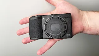 Why Ricoh GRIII/GRIIIx Beats Fujifilm X100V