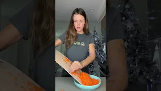 Cooking 🥘 / Eva Miller TikTok #evamiller #tiktok #shorts #video #love #trending #ytshorts