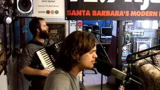 Kongos - "Come With Me Now" (Live at 92.9 KJEE)