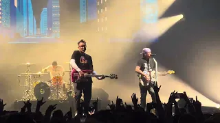 Blink 182: Intro & Anthem Pt. 2 (Live 4k) [London O2 Arena 11.10.2023]